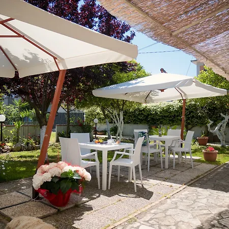 Minturnae Hotel 2*