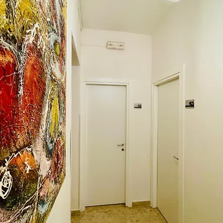 Minturnae ホテル スカウリ