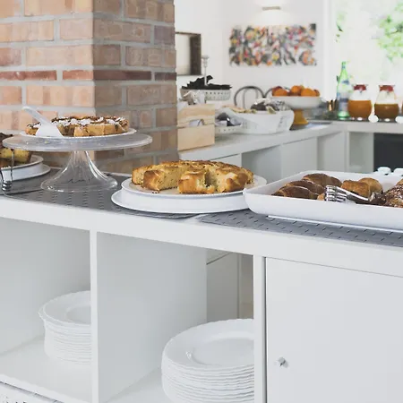 Minturnae ホテル 2*