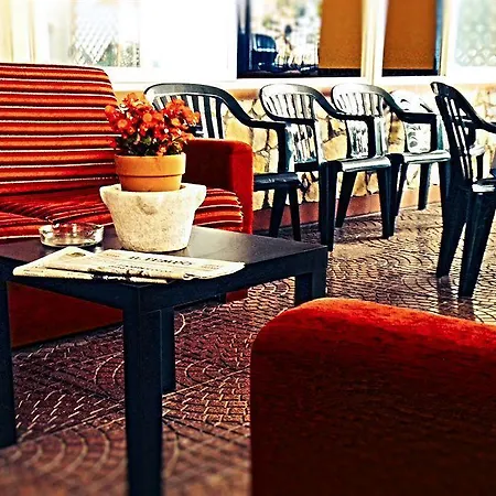 Hotel Minturnae 2*
