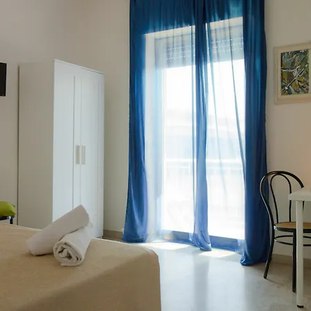 Minturnae ホテル 2*